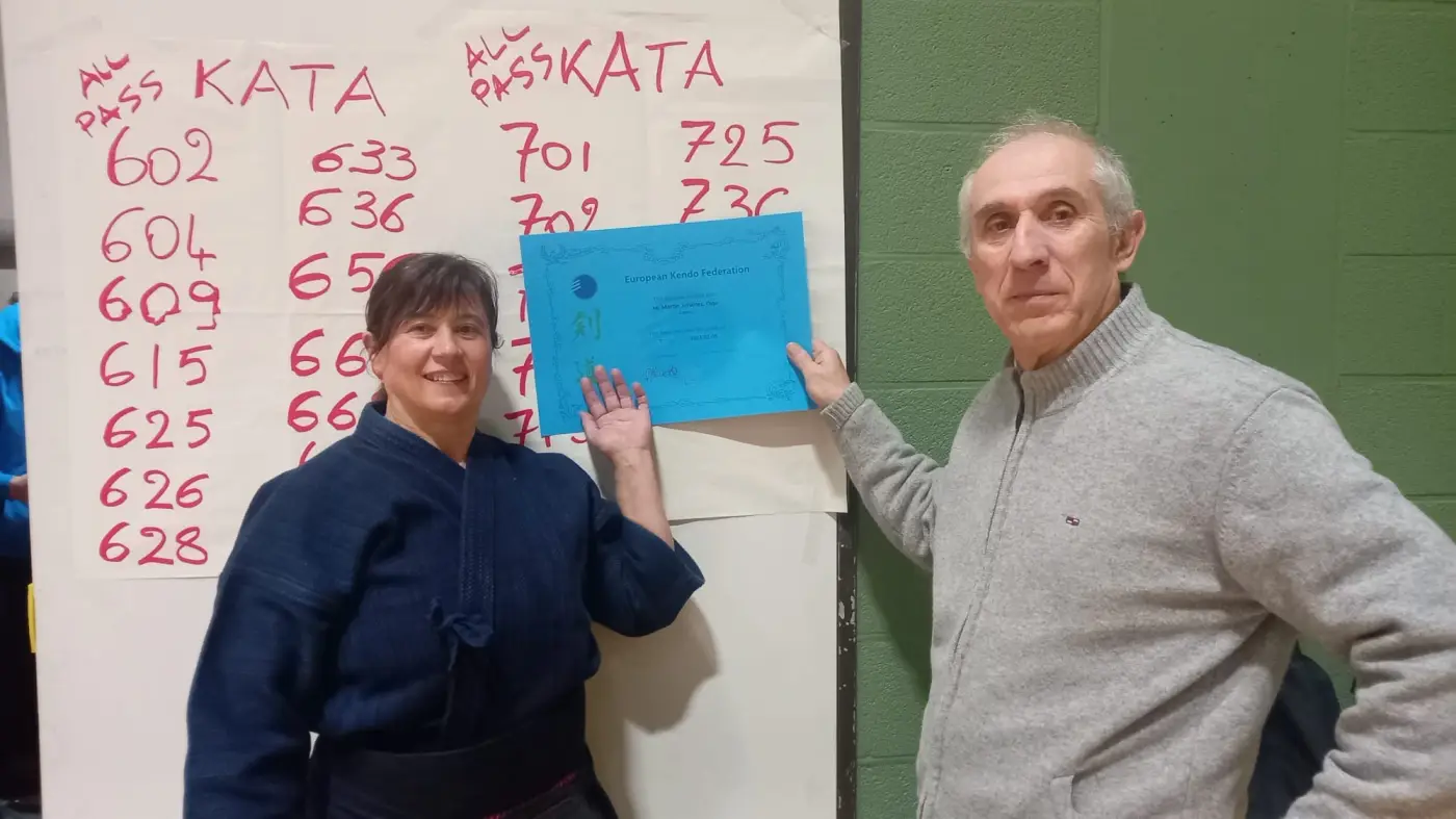Foto de Olga Martín del Club Kendo Euskadi, 7º Dan de Kendo en Bruselas